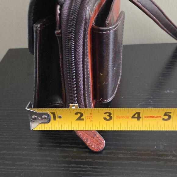 Elegant Brown Croc-Embossed Women's Bag - Picture 8 of 8